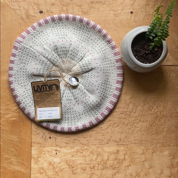 🆕NWT Livity Outernational 2 Beret Bundle of Joy! - Picture 4 of 9